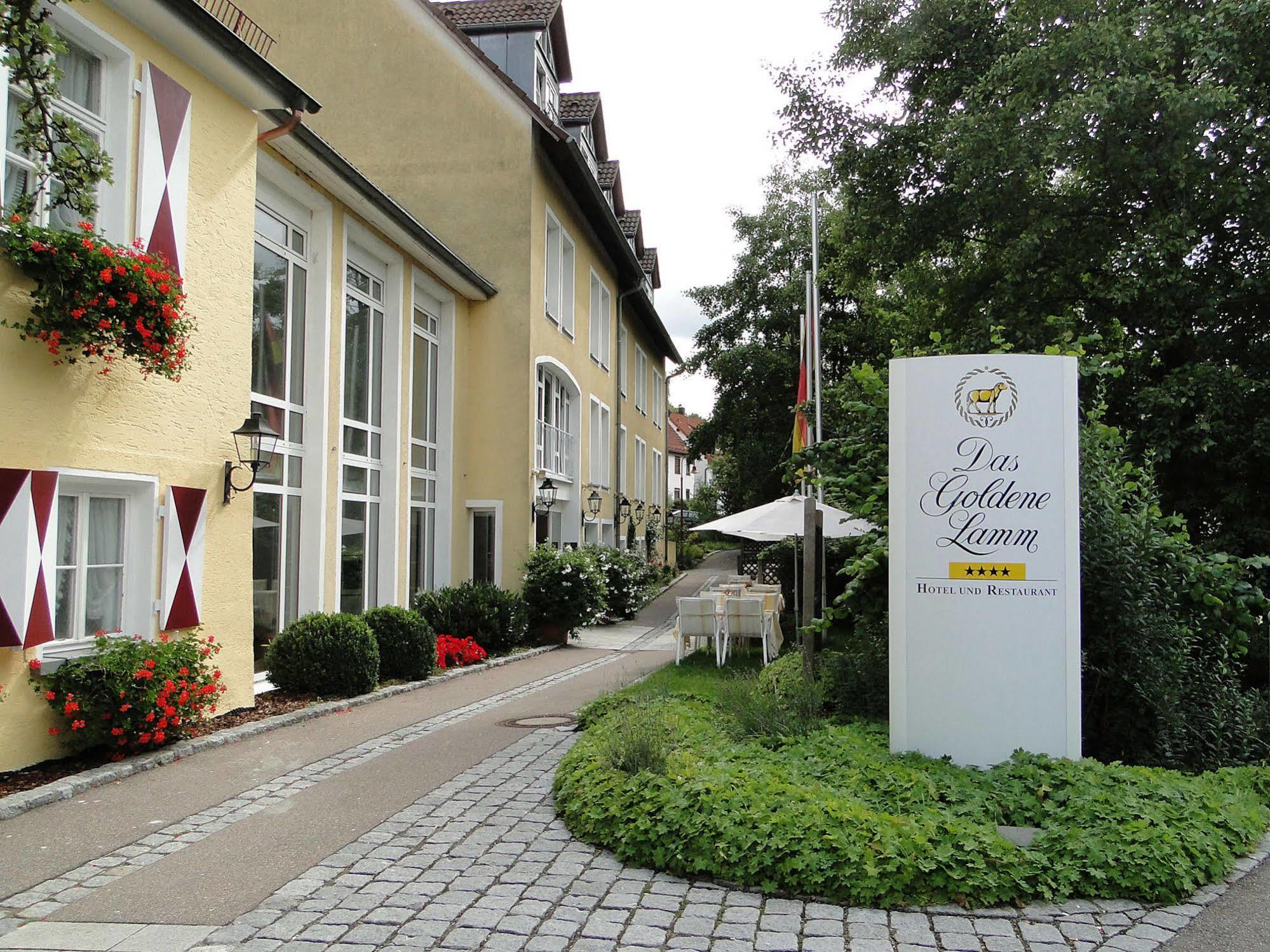 Das Goldene Lamm Aalen Buitenkant foto