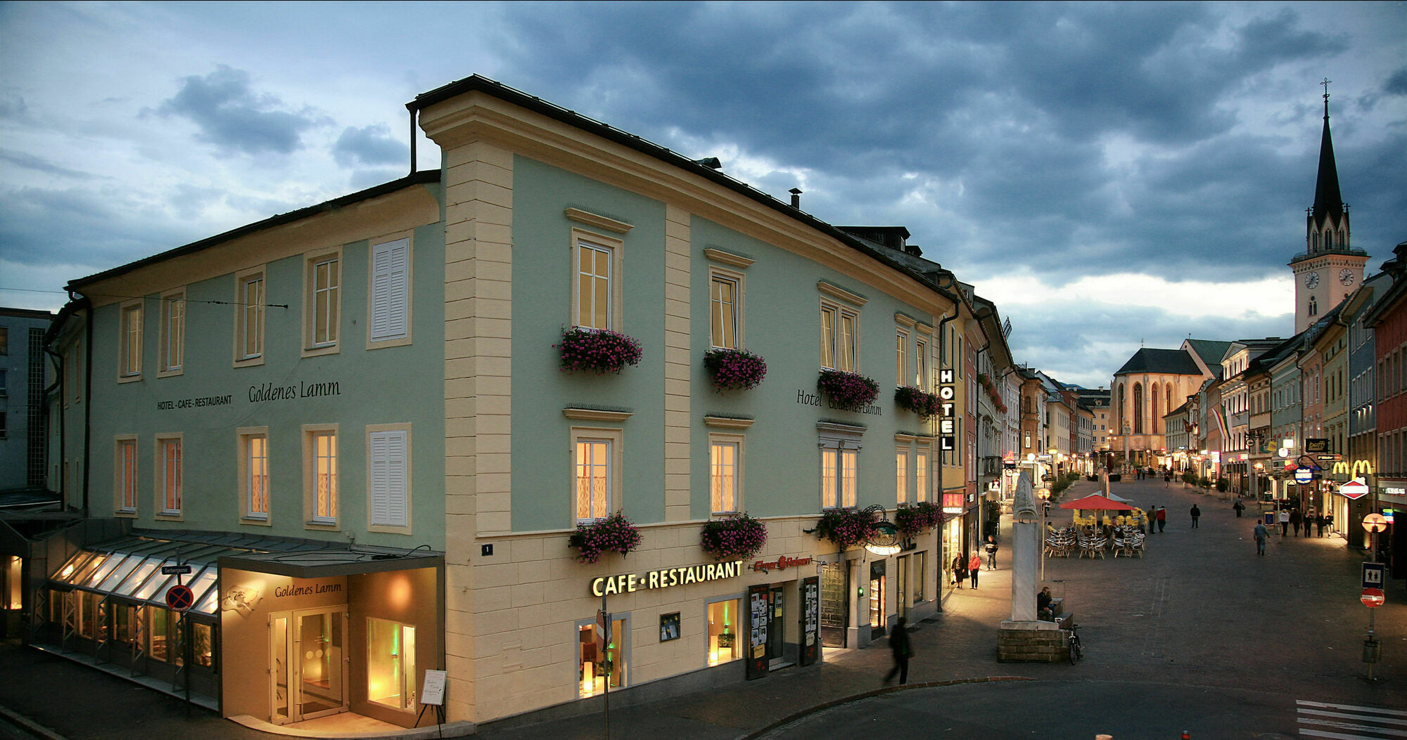 Das Goldene Lamm Aalen Buitenkant foto